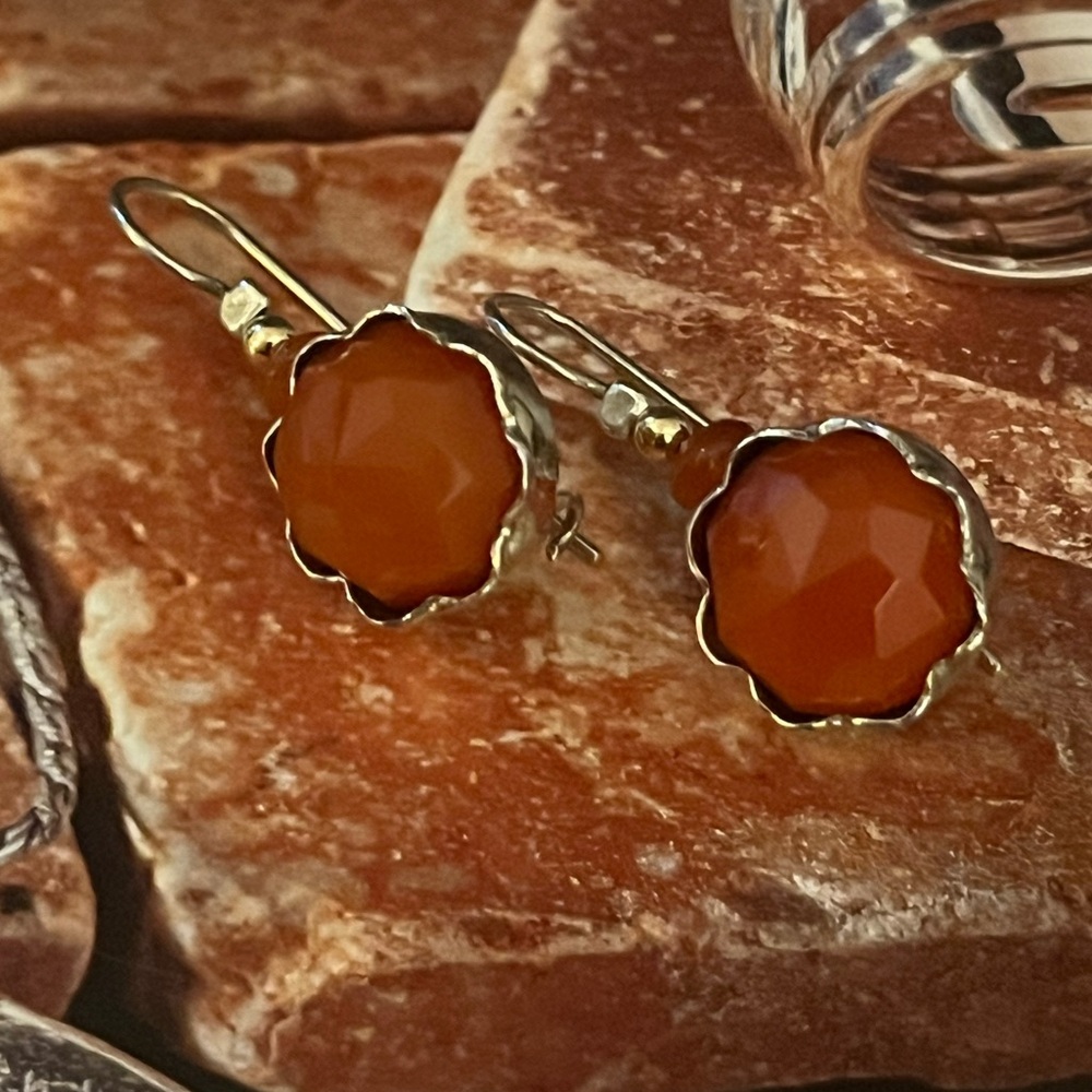 Silpada Sterling Silver and Carnelian
Earrings.